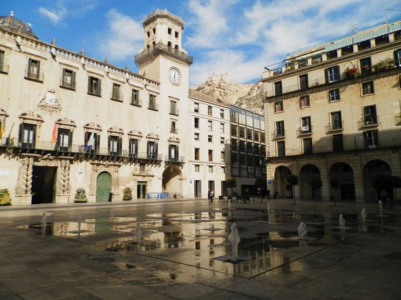 Ayuntamiento de Alicante / Мэрия города Аликанте